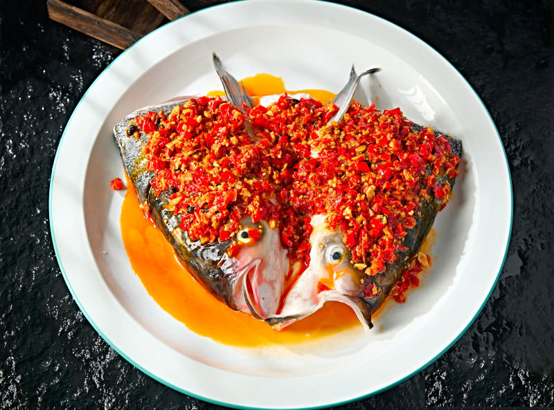 经典湖南美食剁椒鱼头图片