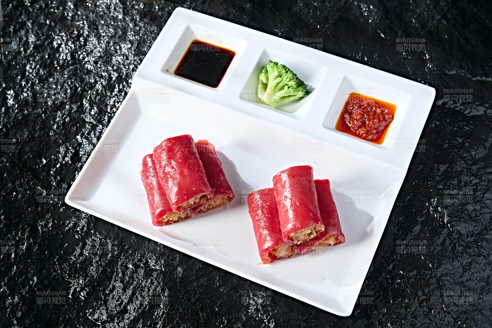 港式茶餐红曲米皮肠粉炸蛋猪肉卷图片