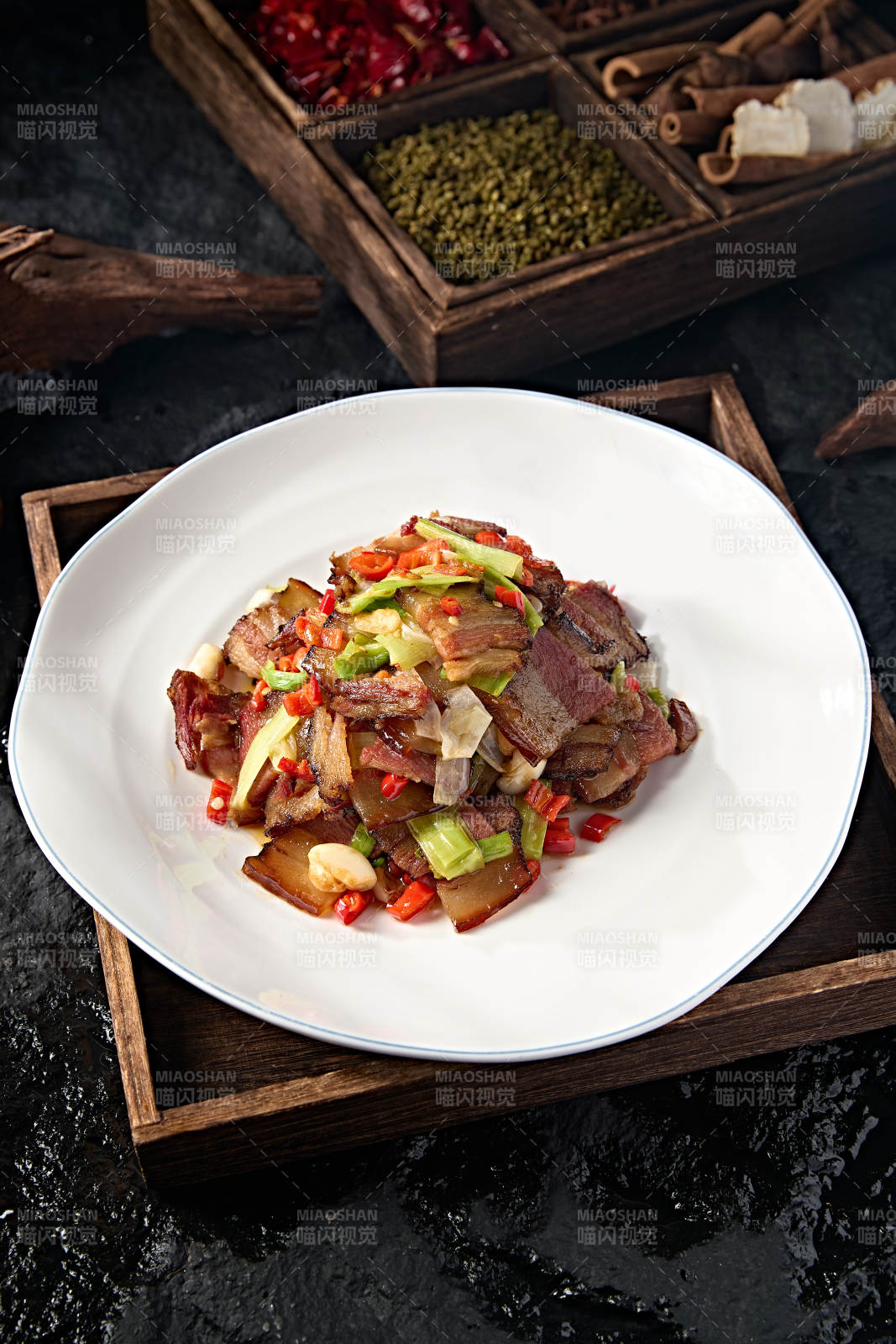 中餐川味小炒蒜薹爆炒回锅肉图片