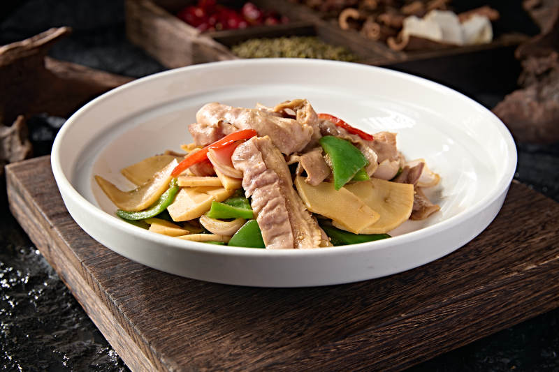 中餐彩椒洋葱玉兰片炒猪肚图片