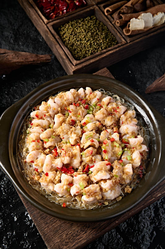 中餐美食蒜蓉米椒砂锅粉丝虾图片