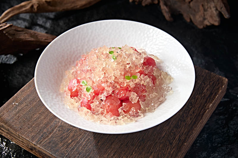 精美中餐凉菜糖腌圣女果拌水晶粉图片