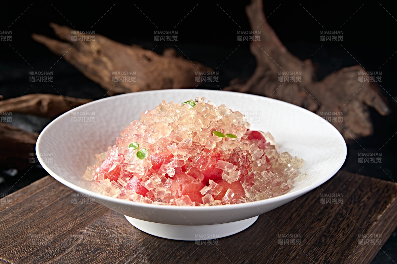 精美中餐凉菜糖腌圣女果拌水晶粉图片