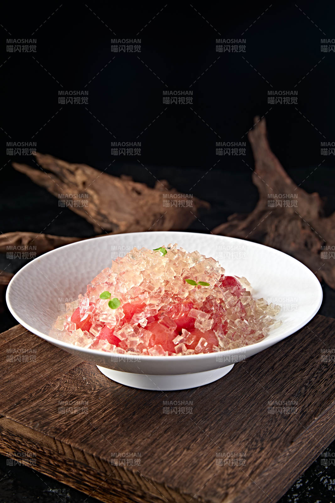 精美中餐凉菜糖腌圣女果拌水晶粉图片