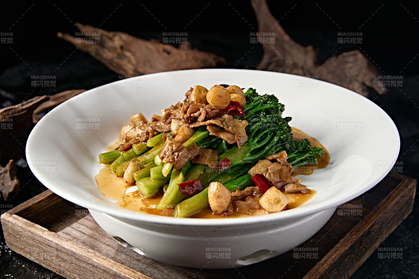 蒜香五花肉片炒西蓝花苗图片