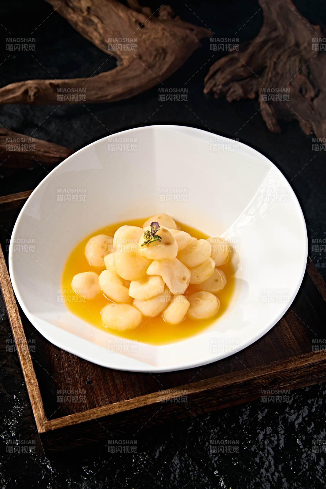 美味中餐甜品凉菜沙棘汁马蹄荸荠图片