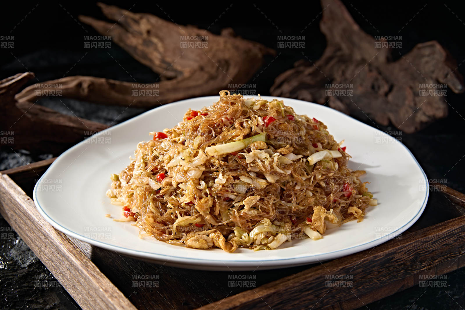 米椒包菜鸡蛋炒水晶粉图片