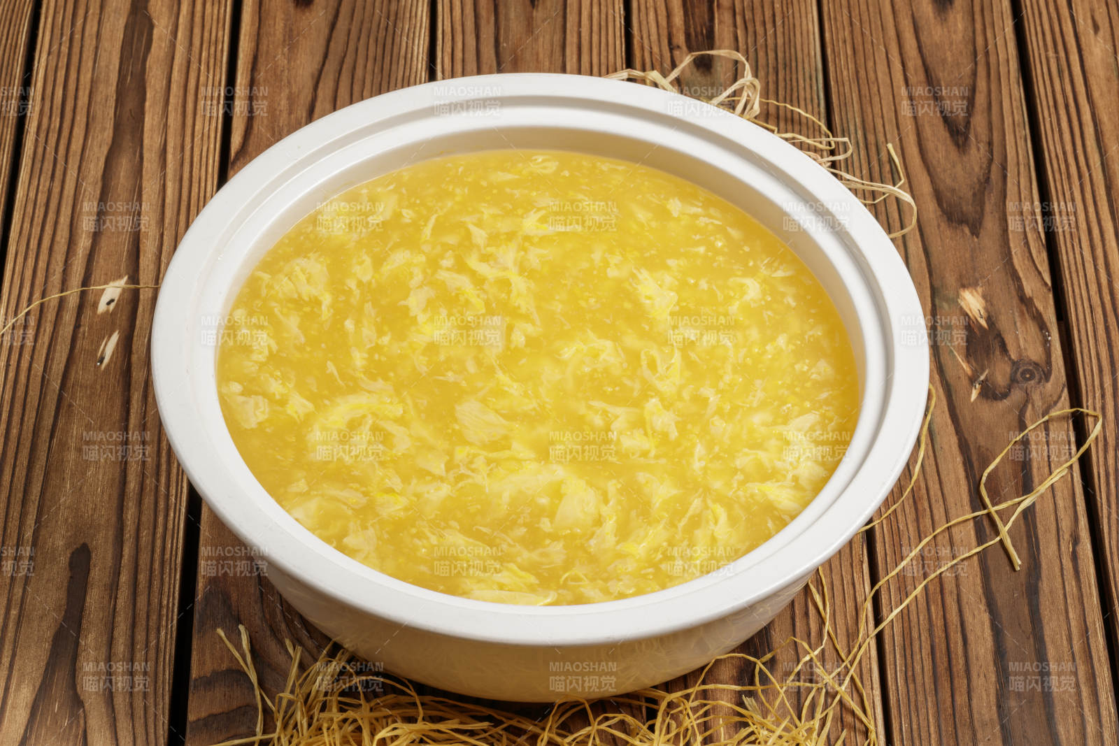 金黄玉米粥图片