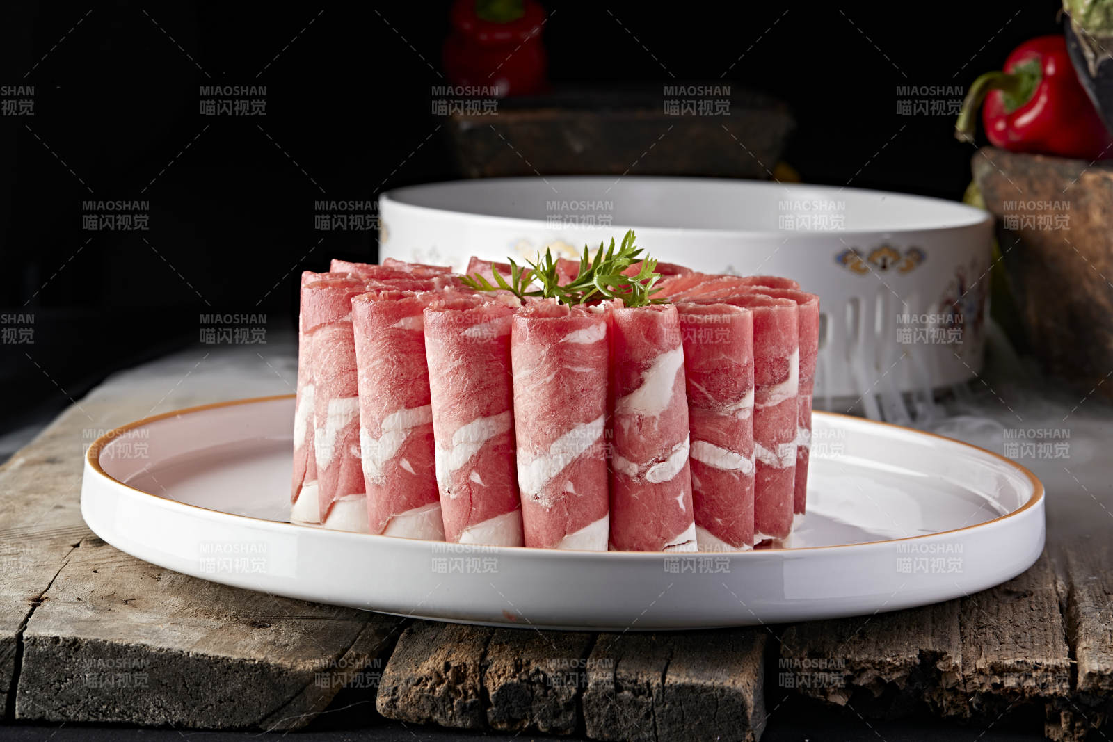 草原肥羊肉卷图片