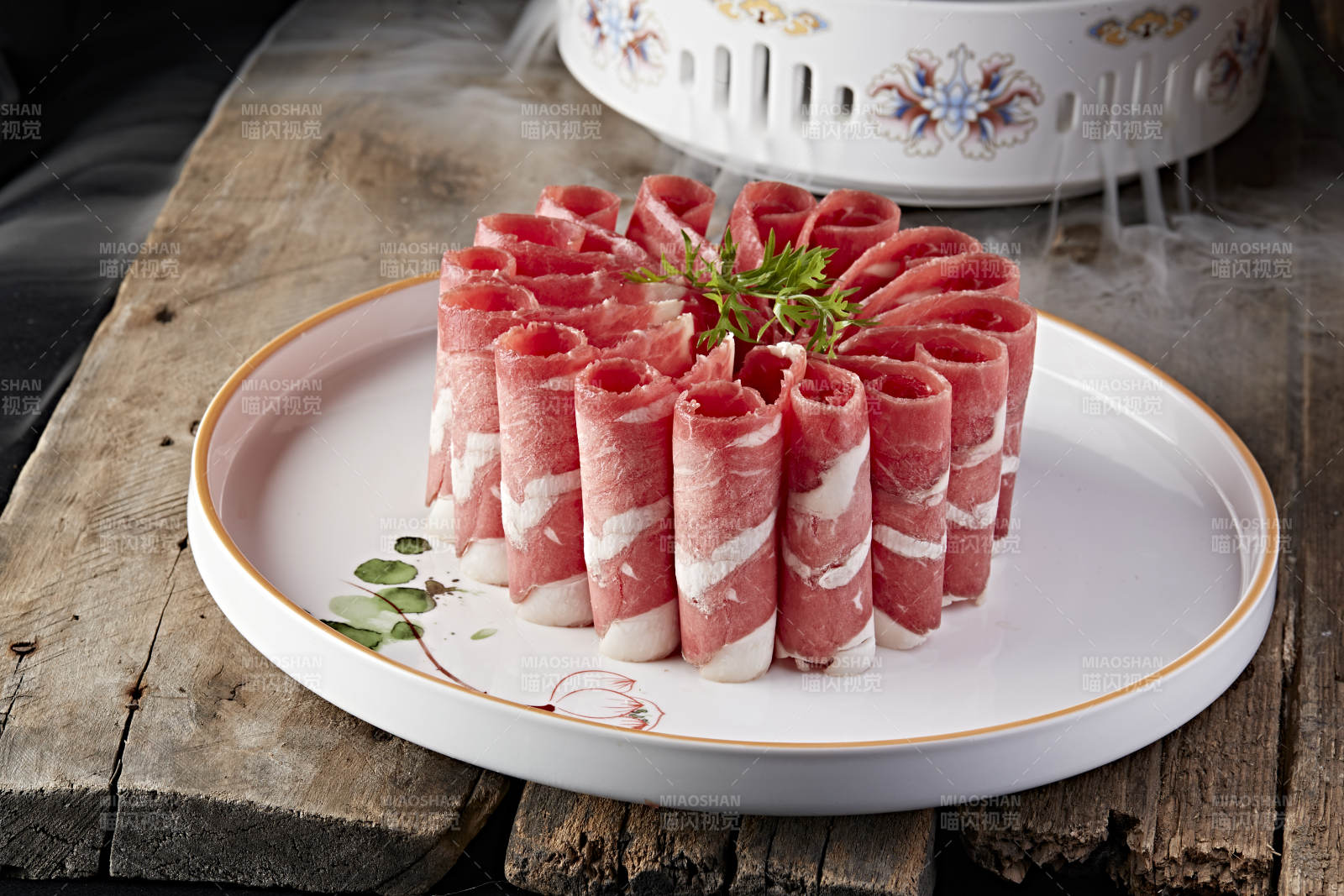 草原肥羊肉卷图片