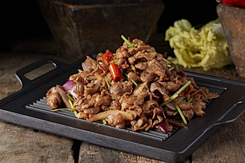 炙子铁板烧烤黄牛肉图片