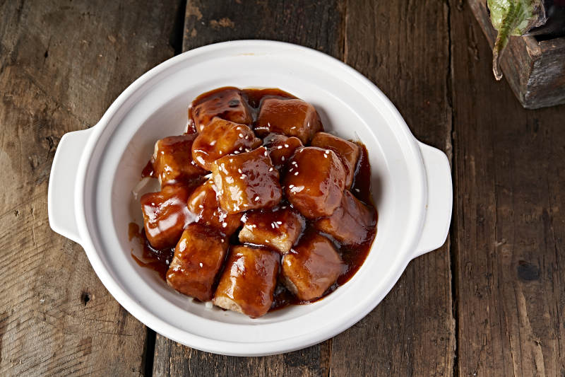 砂锅浇汁烧芋头图片