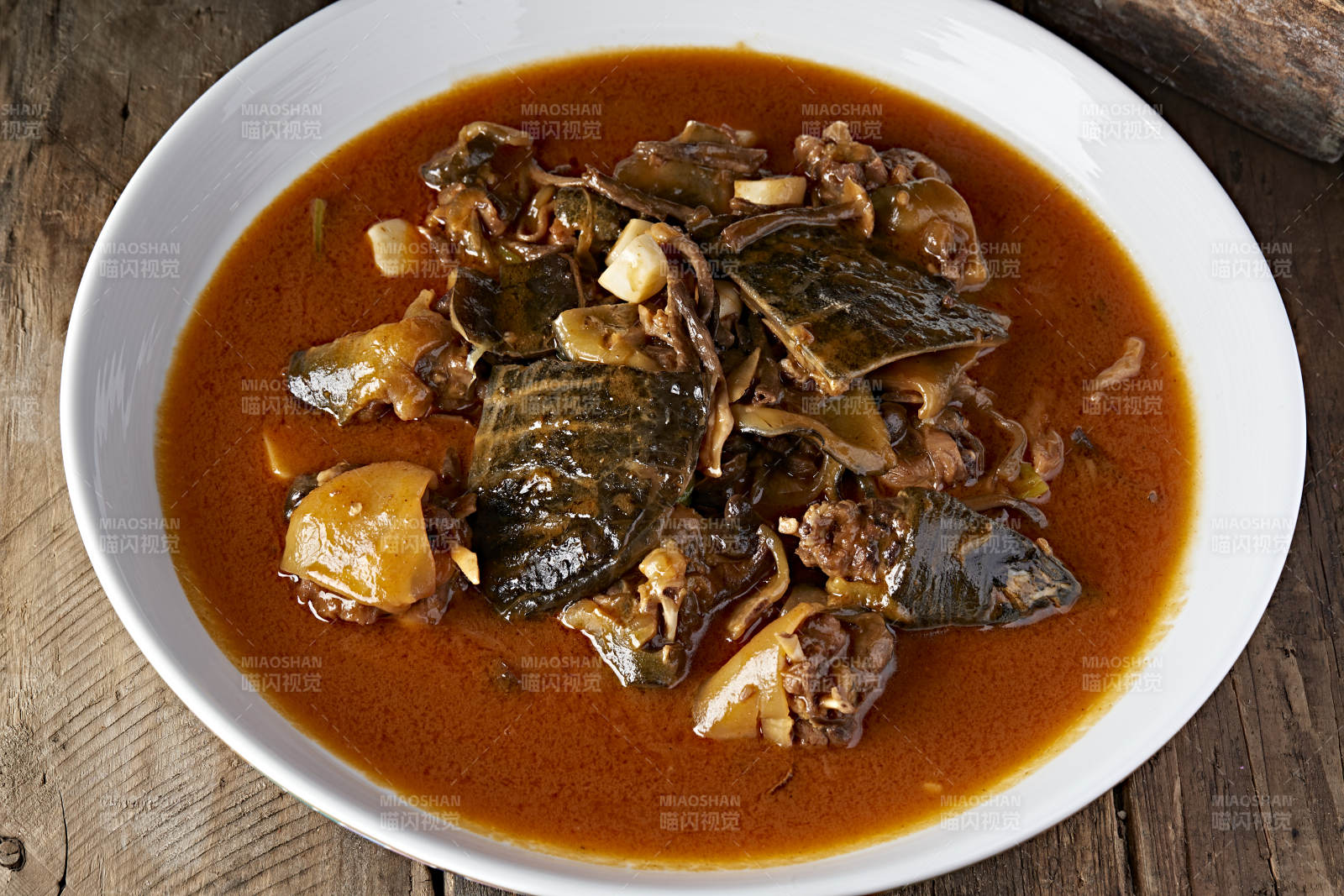 生啫红煨甲鱼图片