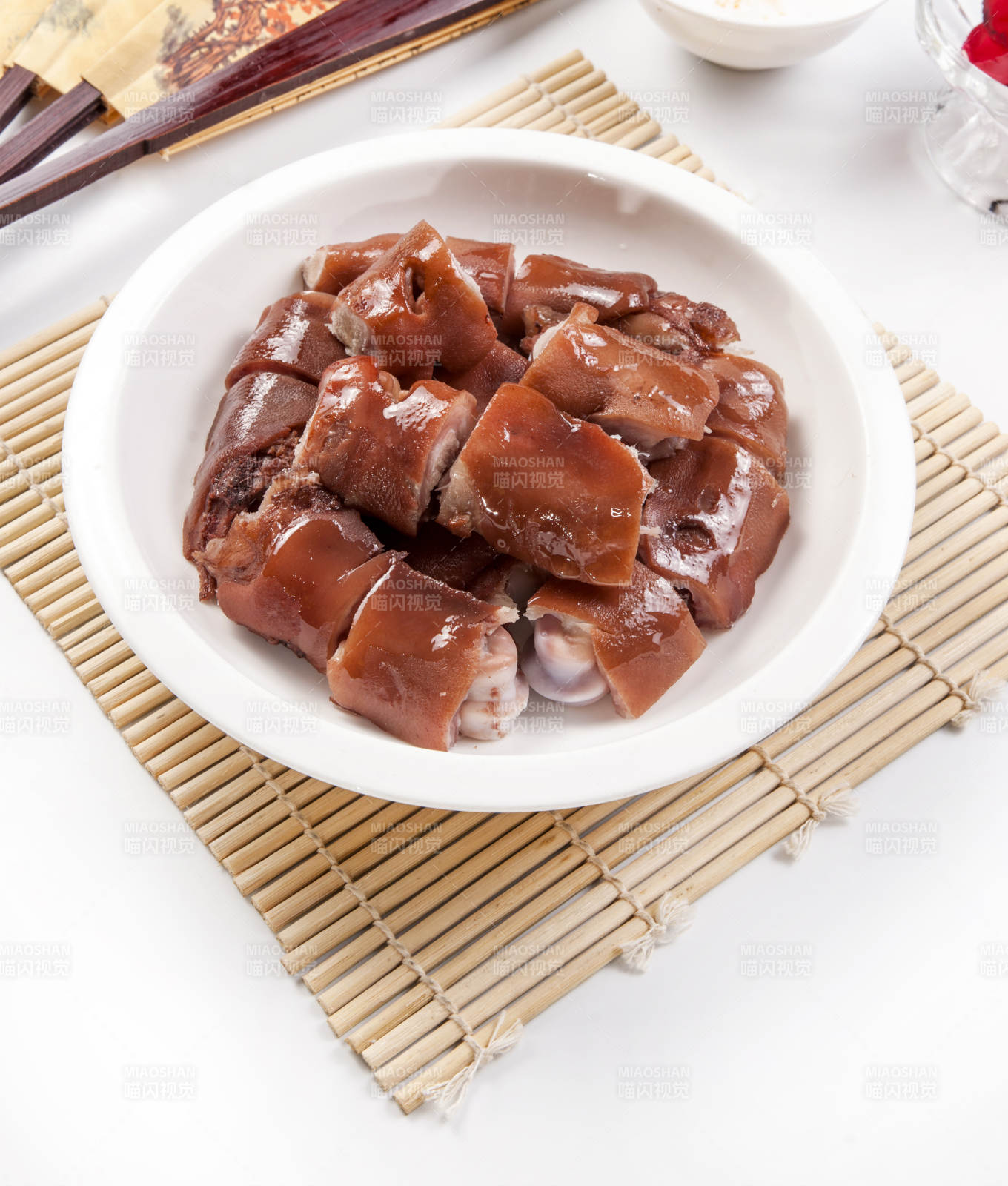 酱香猪蹄块图片