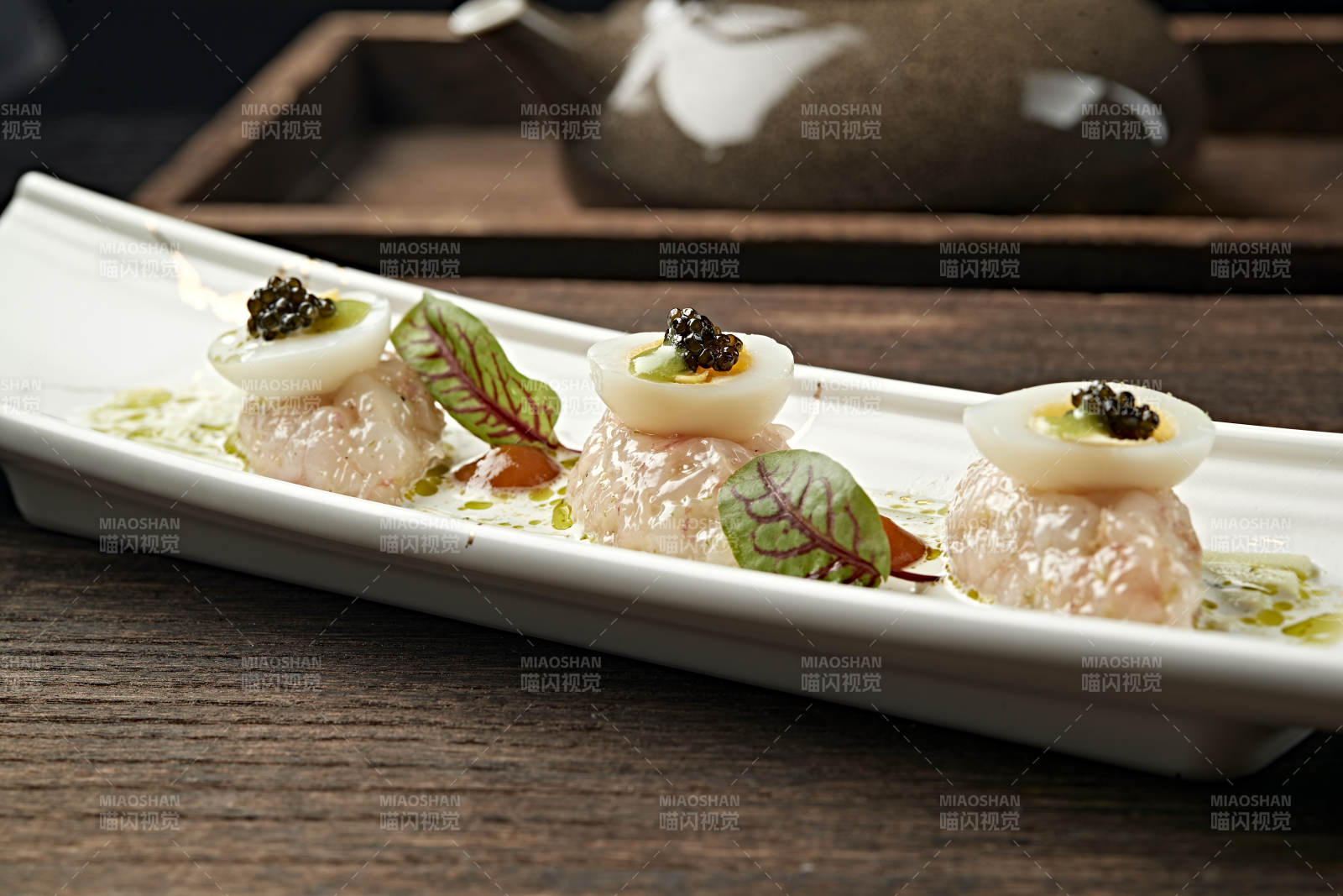 鹌鹑蛋黑松露配甜虾刺身图片