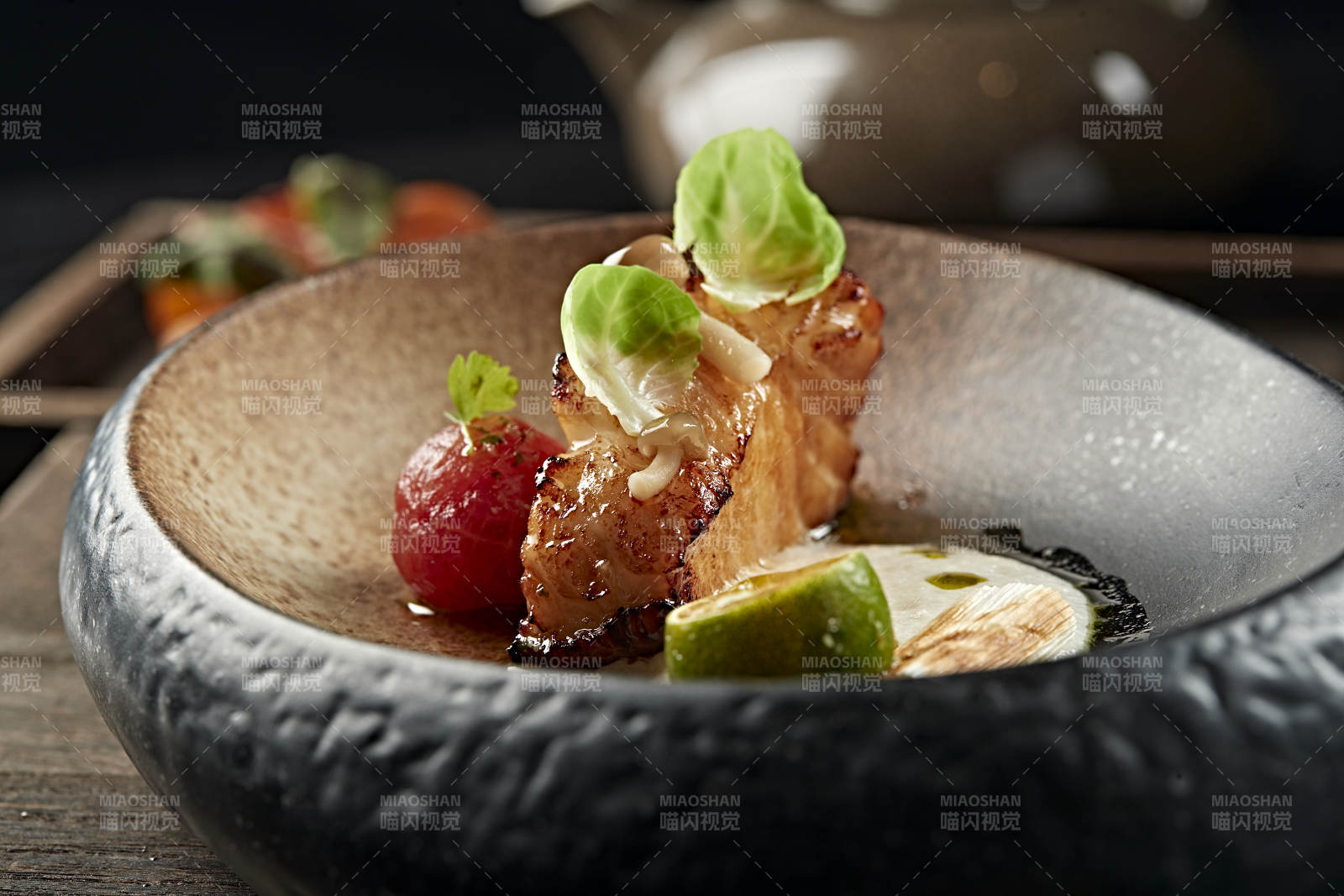 日料铁板煎俄罗斯银鳕鱼图片