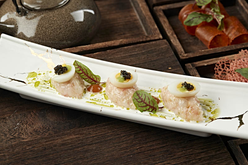 鹌鹑蛋黑松露配甜虾刺身图片