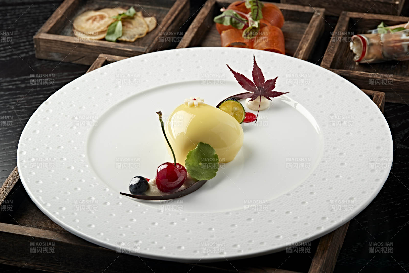 鲜蛋奶芒果心形分子料理慕斯蛋糕图片