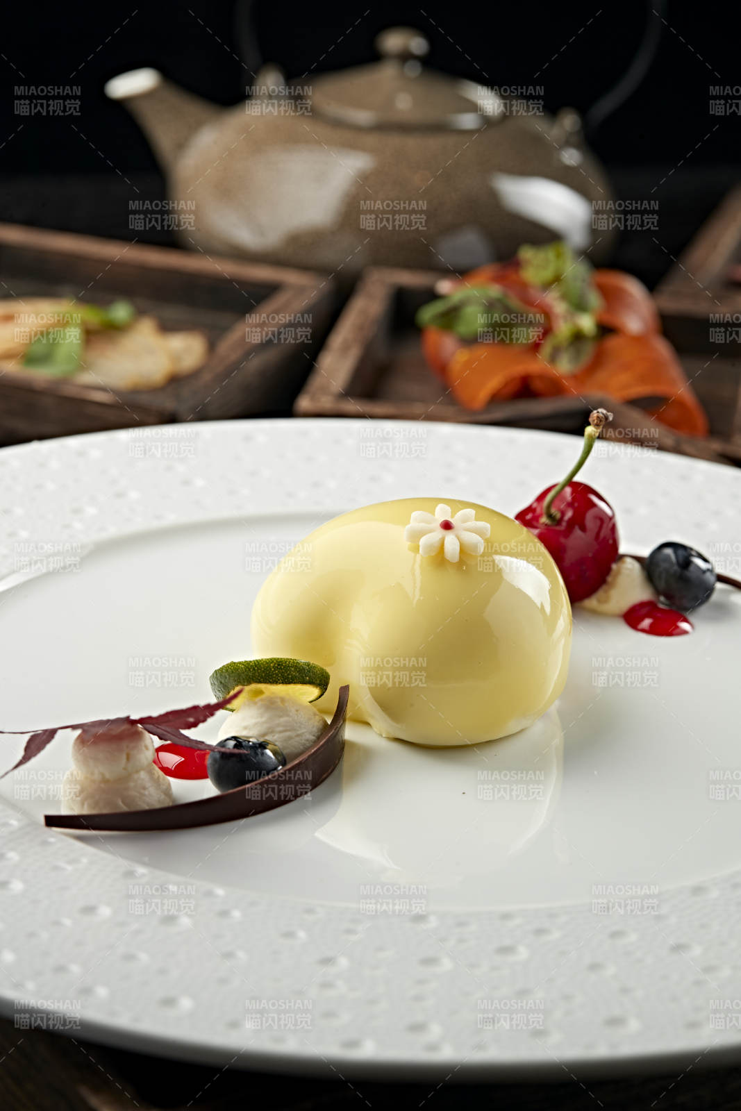 鲜蛋奶芒果心形分子料理慕斯蛋糕图片