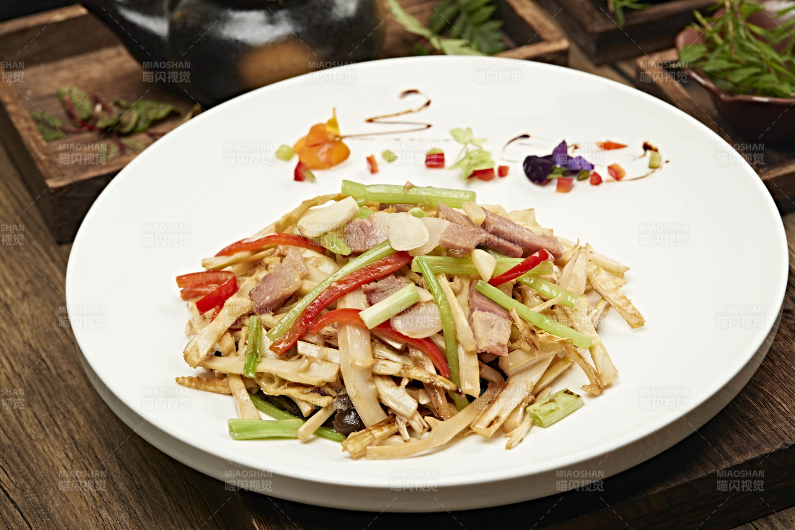 西芹竹笋炒肉片图片