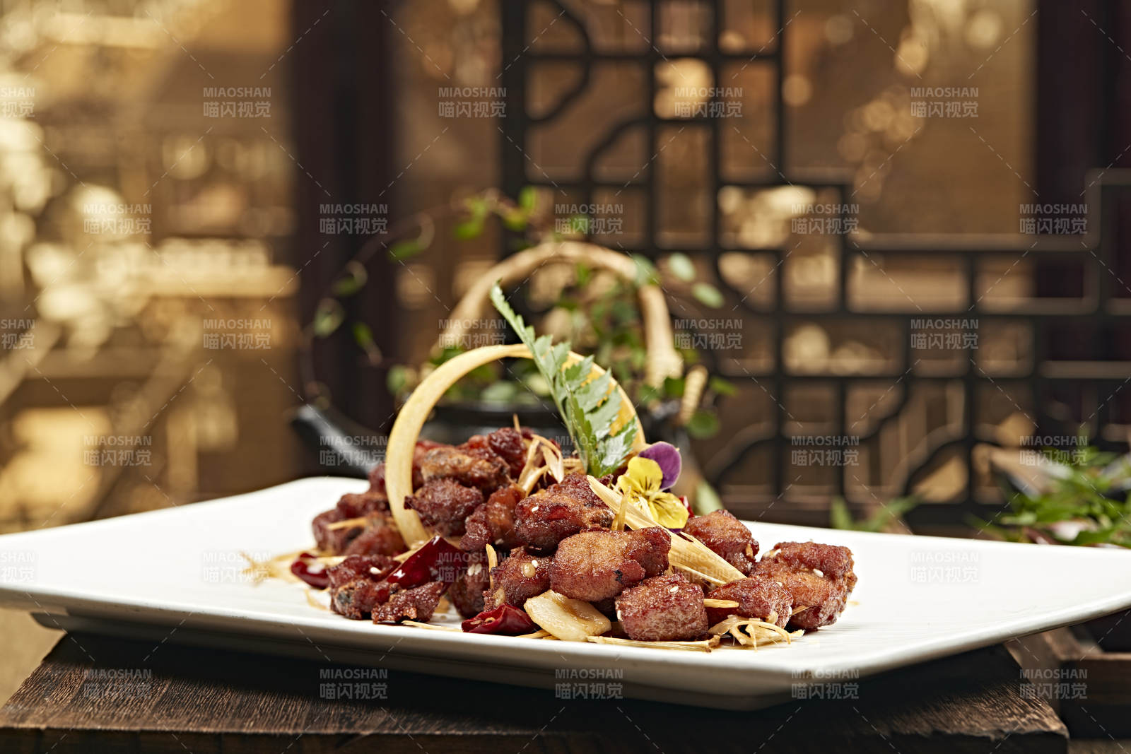 油炸葱香小排骨图片