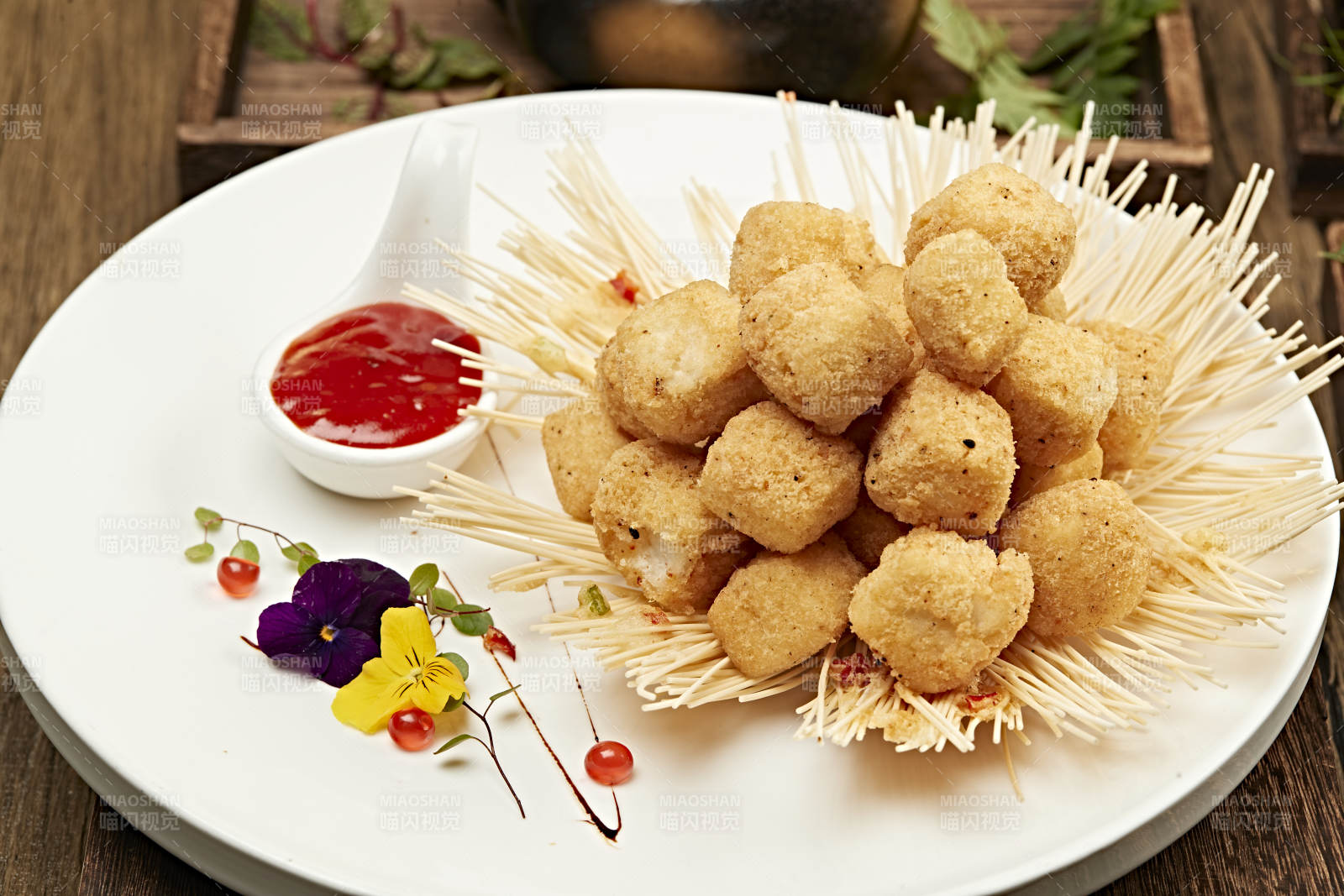 酥炸金沙内酯豆腐球图片