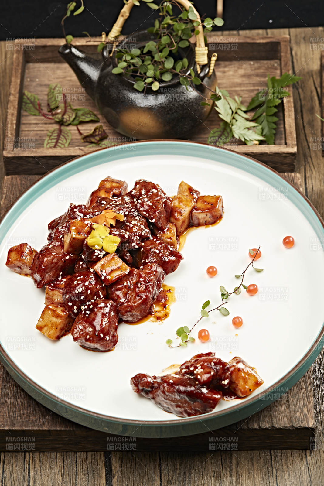 酱烧杏鲍菇牛仔粒图片