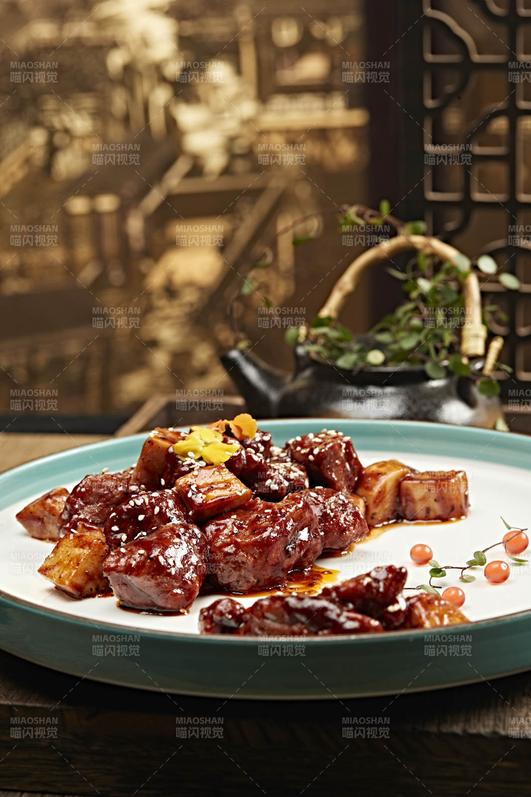 酱烧杏鲍菇牛仔粒图片