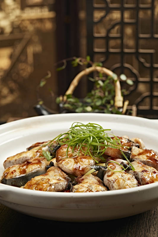 石锅红焖鳝鱼煲图片