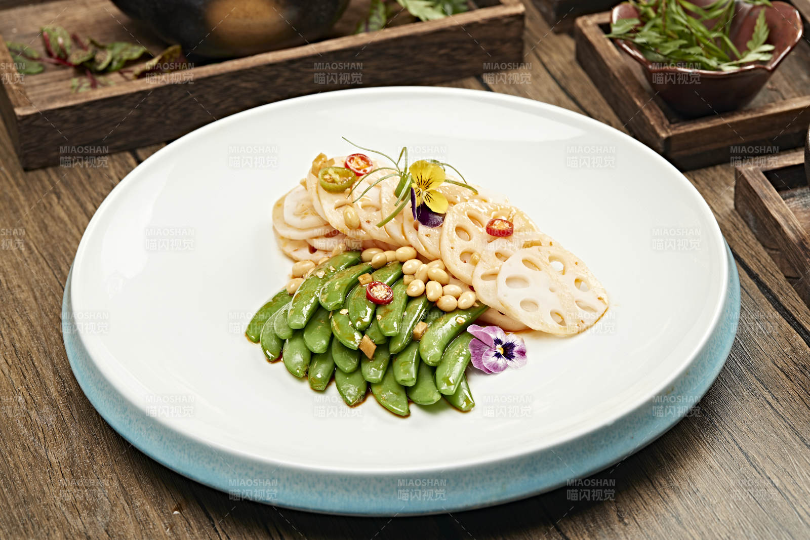 浇汁凉拌素三样（豆角 黄豆 藕片）图片