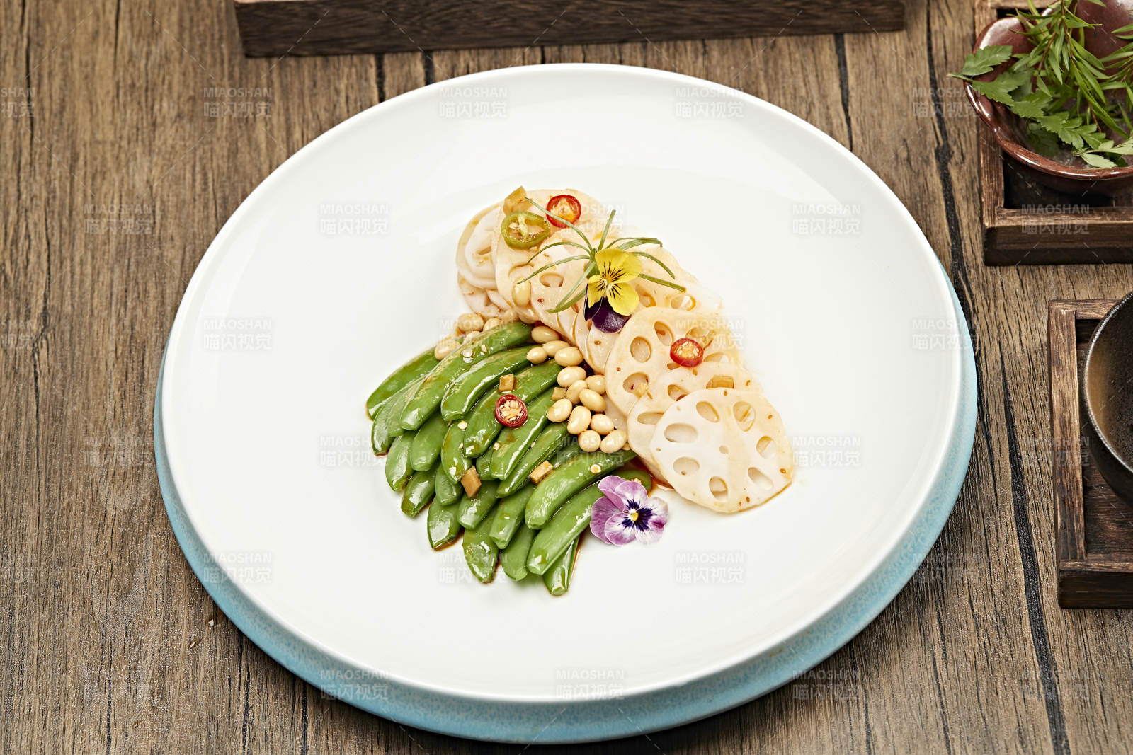 浇汁凉拌素三样（豆角 黄豆 藕片）图片