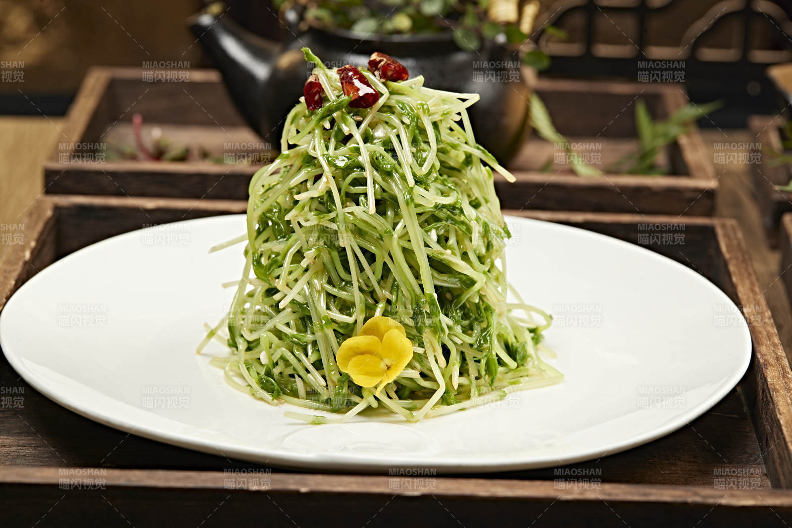 翠绿豆芽塔图片