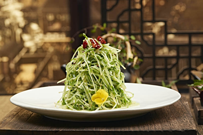 翠绿塔式沙拉图片