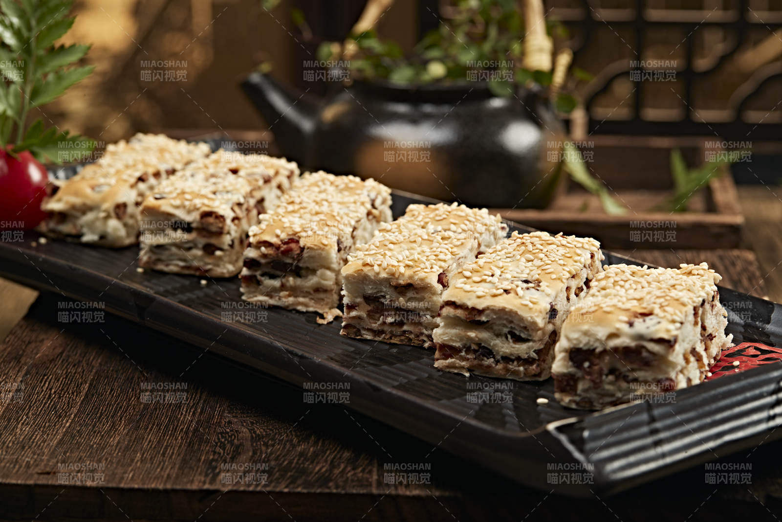 传统糕点摆盘图片