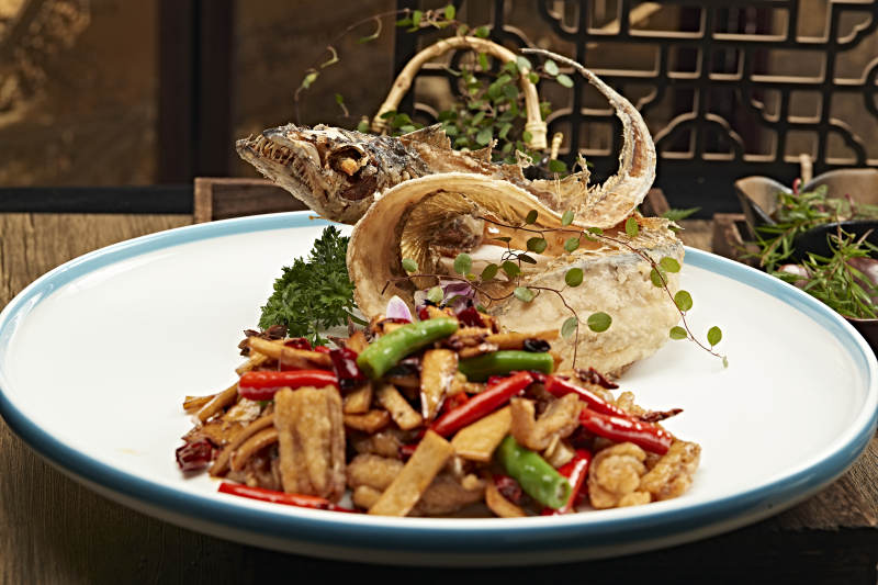 小炒杭椒杏鲍菇带鱼肉图片