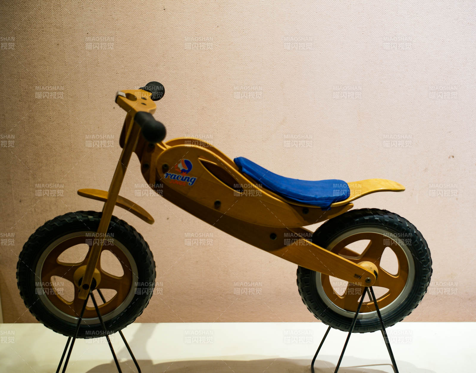 儿童木质平衡车图片