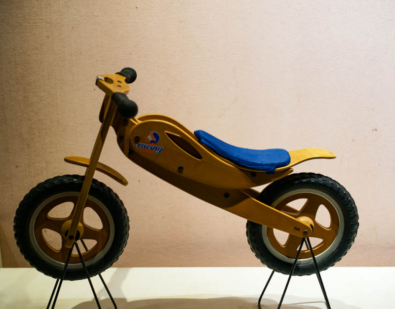 儿童木质平衡车图片