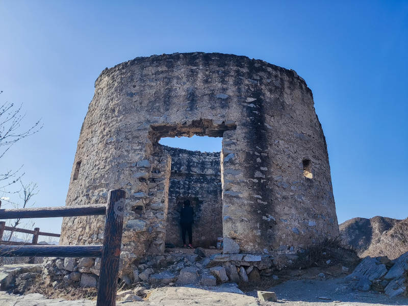 落坡岭古塔遗迹图片