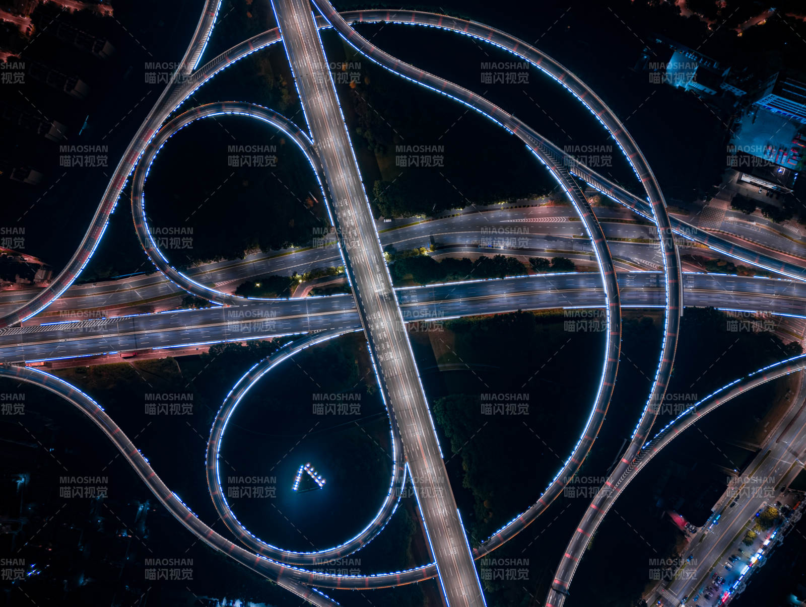 夜幕下的友新立交桥图片