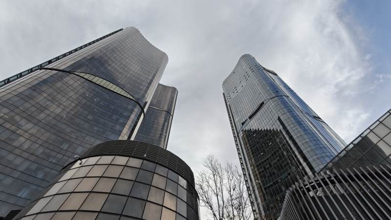 现代都市摩天楼群图片