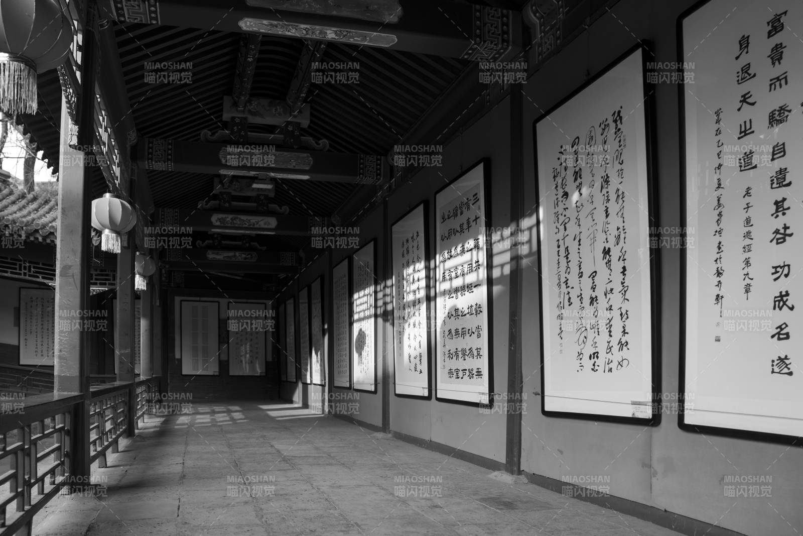 白云观古廊墨迹图片