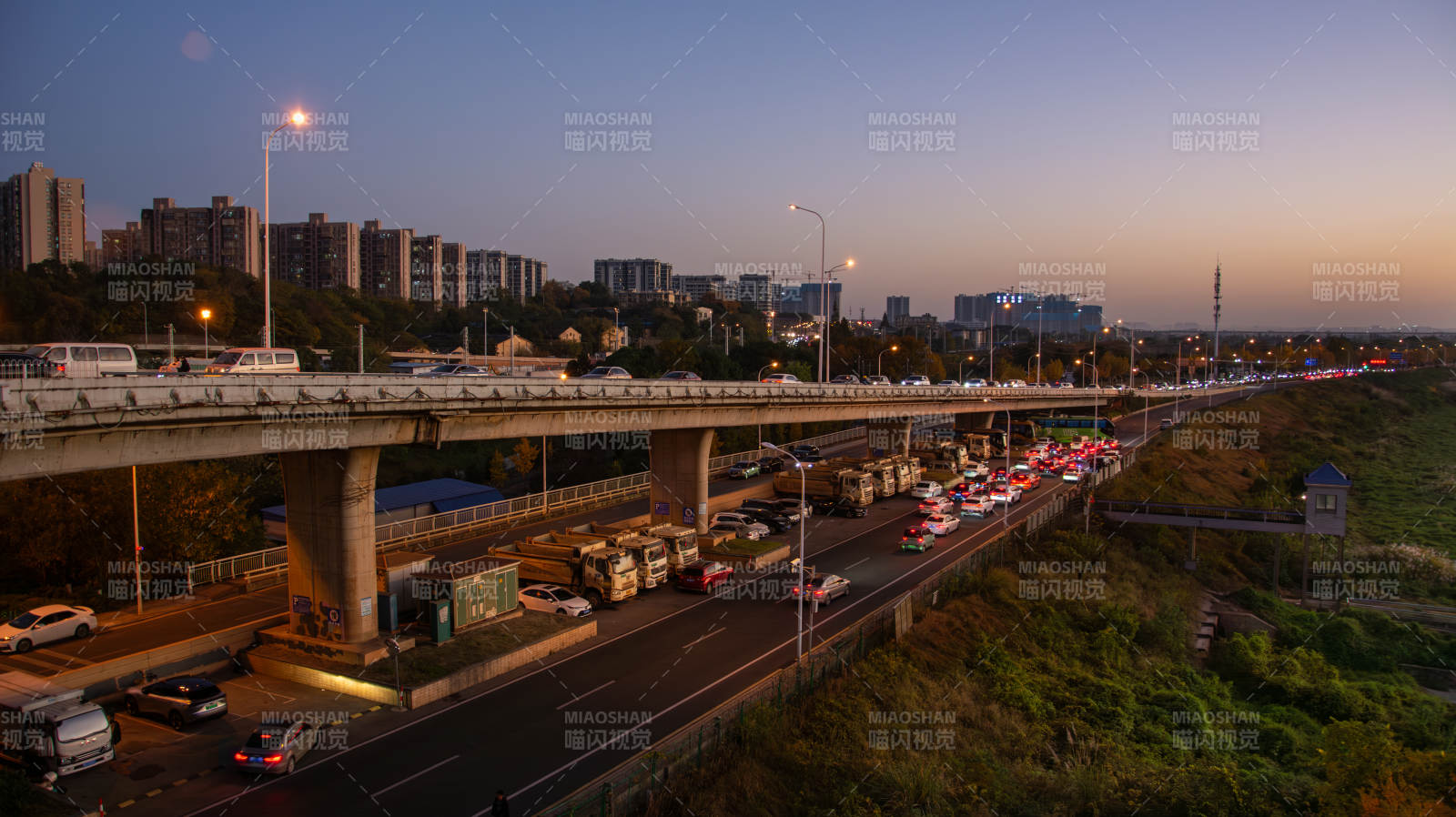 湘府路高架桥交通图片