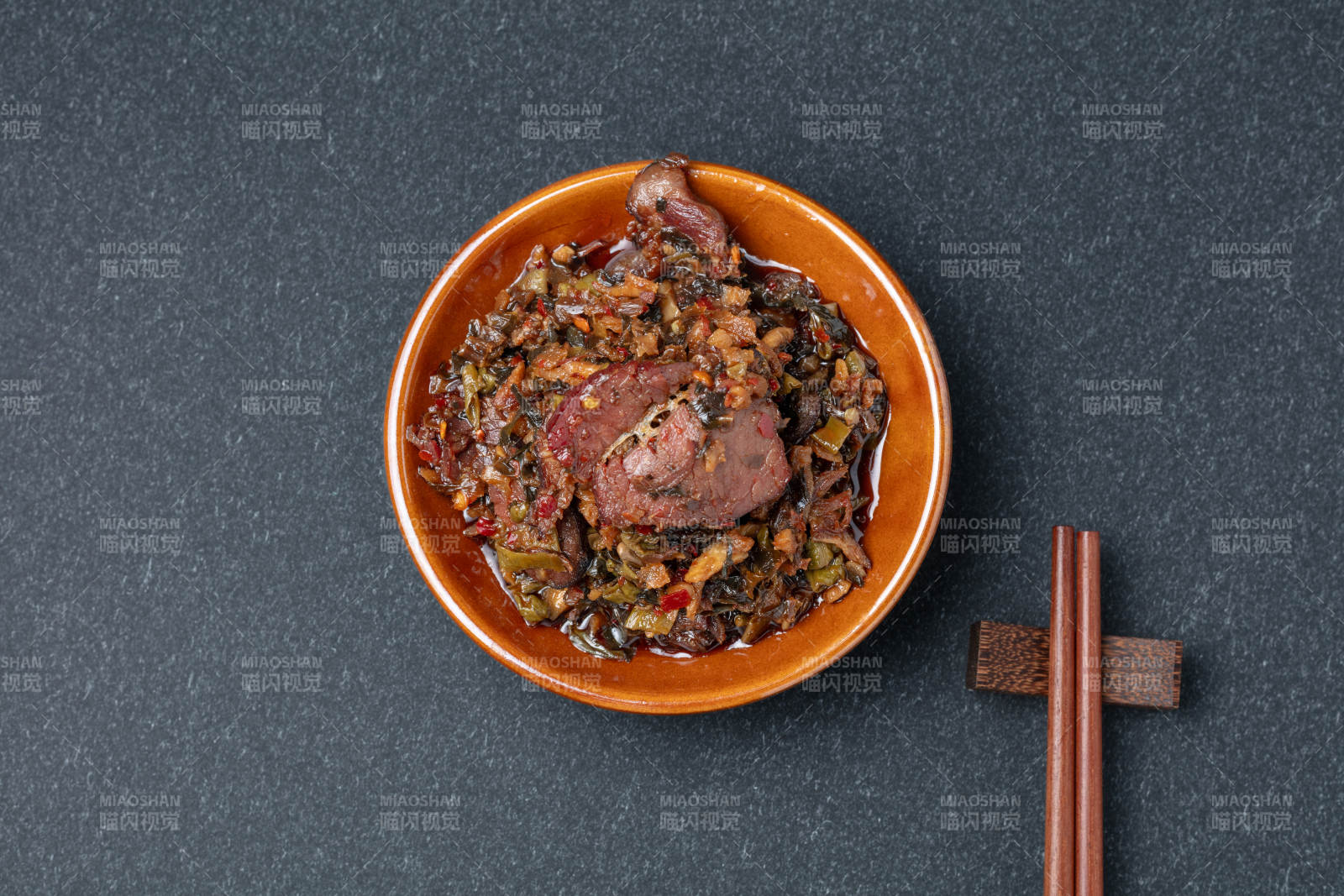 外婆菜炒腊肉图片