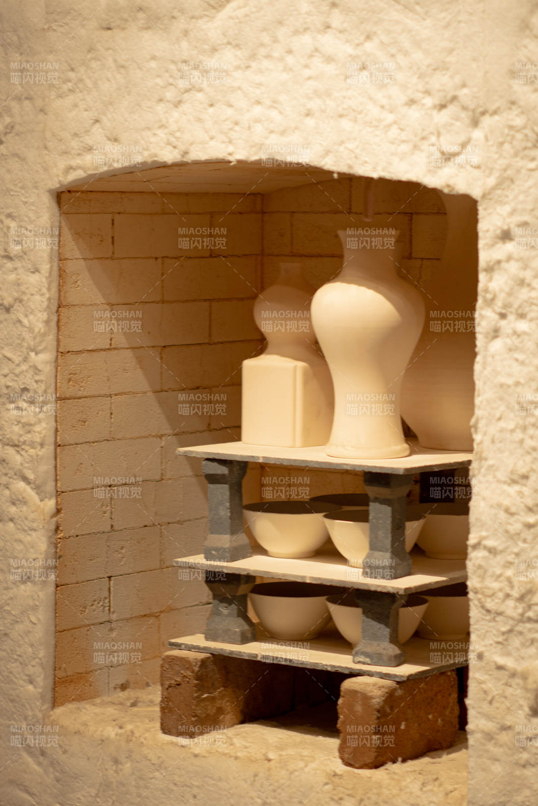 陶瓷素胚待陈列烧制图片