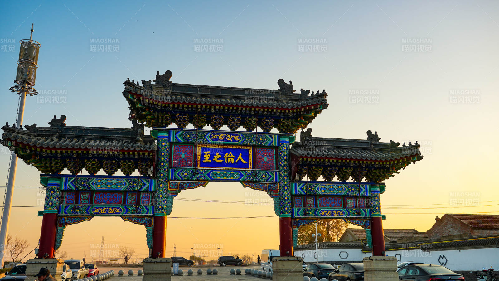 廊坊霸州胜芳古镇古色古香牌坊门图片