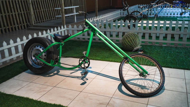 绿色三轮自行车图片