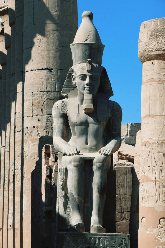 古埃及法老雕像图片