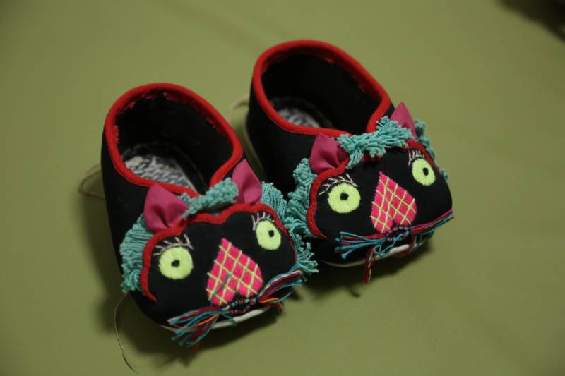 猫咪造型童鞋图片