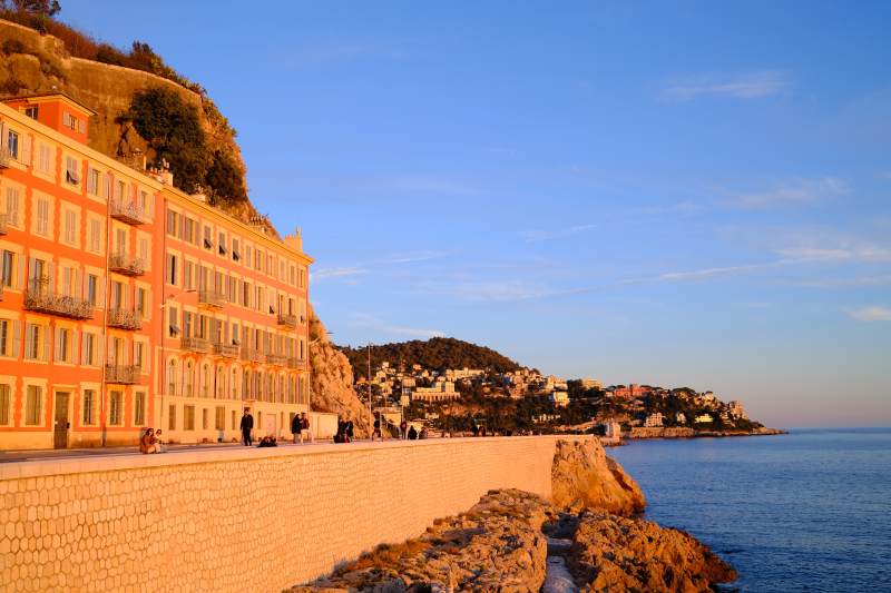 南法尼斯 海滨小镇风光图片