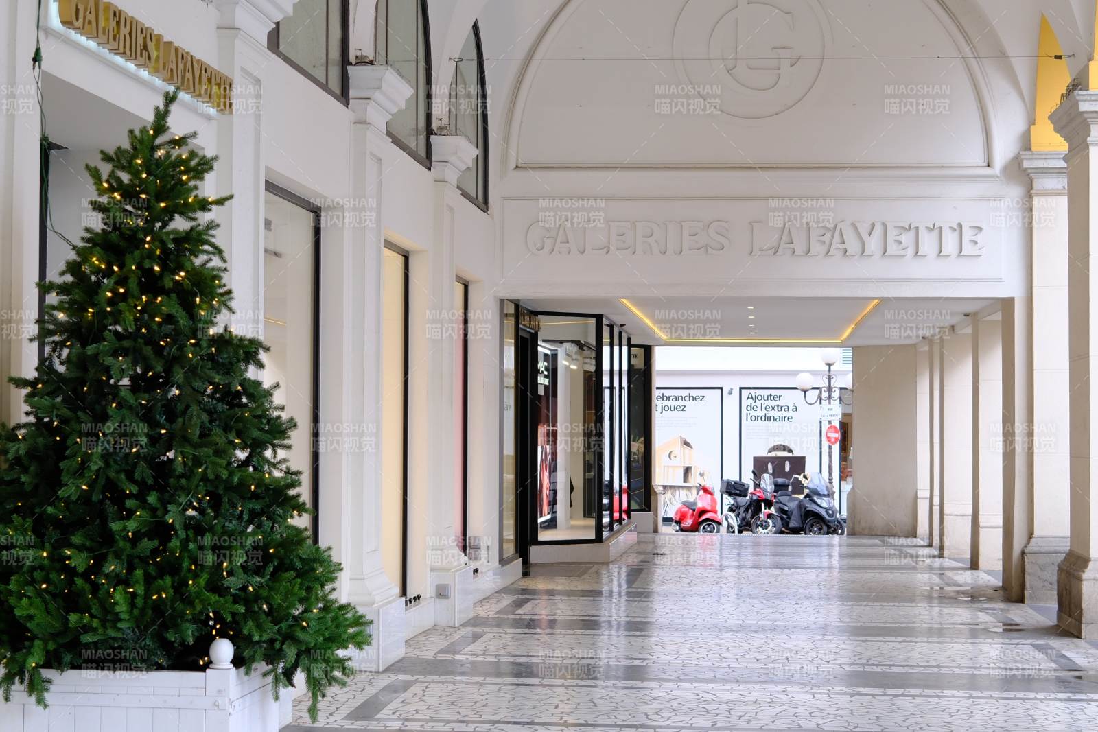 老佛爷百货 商场圣诞装饰图片